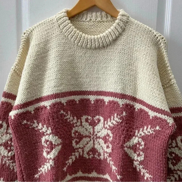 Hand Knit Fair Isle Sweater Chunky Oversized Crewneck Pullover Cream Pink Medium - Picture 5 of 16